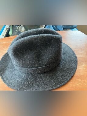 Bates Black Wool Felt Fedora with Grosgrain Band
